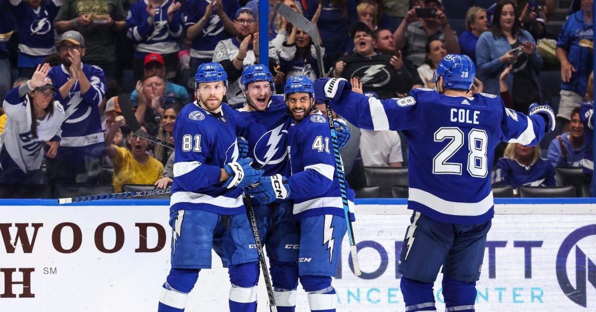 The Lightning Clinch a Playoff Spot, Beating The Islanders 5-0 - The ...