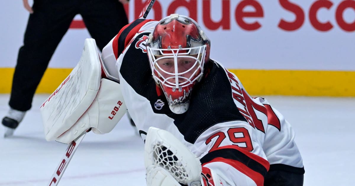 Sharks add goaltender depth, trade for Devils' Mackenzie Blackwood - ESPN