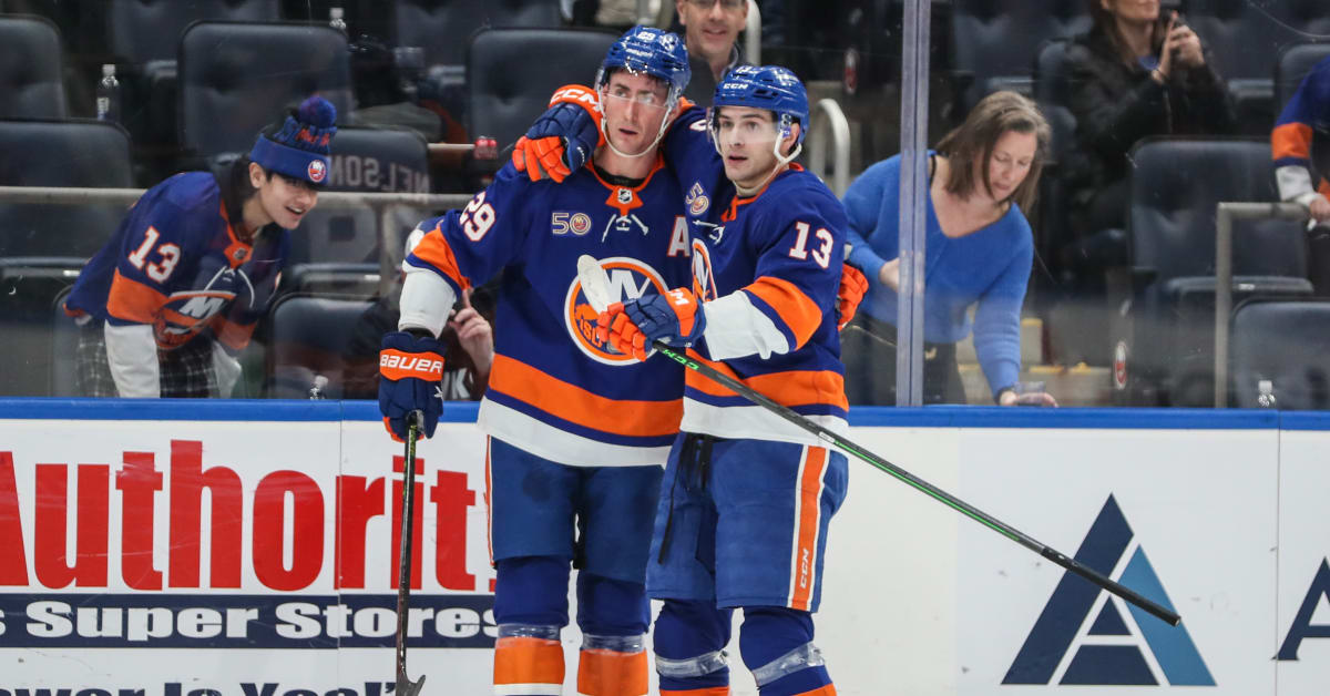 Barzal's Long-Term Fit On Wing; Islanders Center Depth Dilemma - The ...