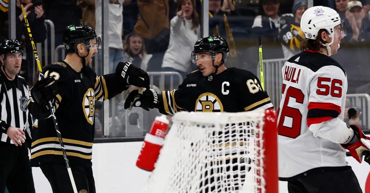 David Pastrnak, Kevin Shattenkirk Lead Boston Bruins To 5-2 Win Over ...