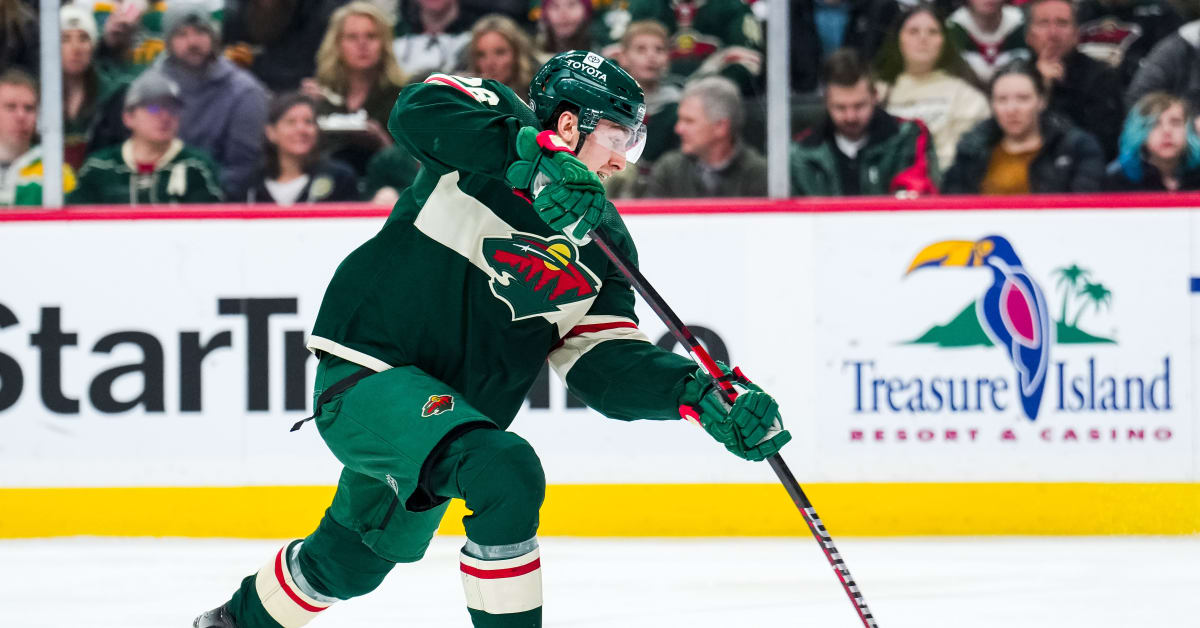 Wild place Connor Dewar on injured reserve, recall Jake Lucchini from Iowa