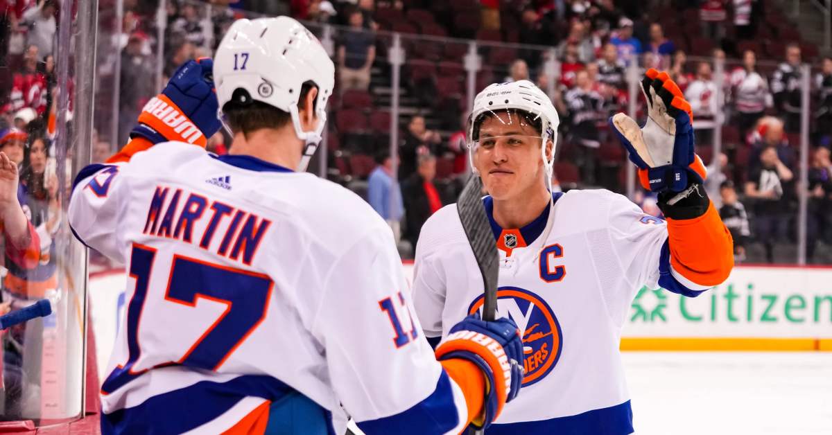 Islanders Locker Room Reaction After Clinching Playoff Spot - The ...