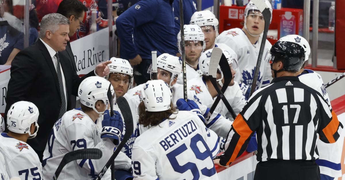 Maple Leafs' Timothy Liljegren suffers upper-body injury vs. Rangers