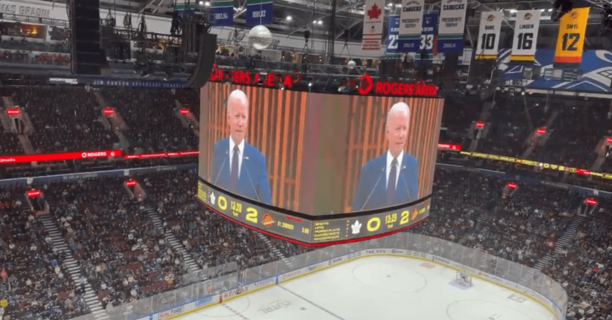 'I Like Your Teams Except The Leafs' Canucks Troll Maple Leafs During