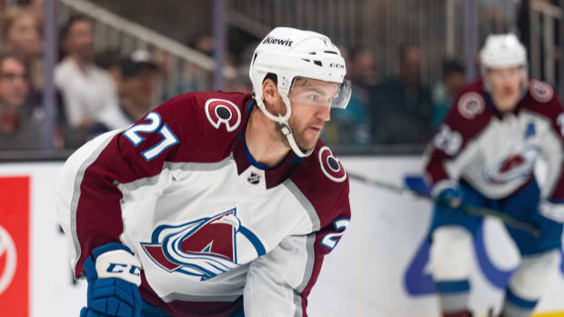Avalanche notebook: Training camp opens with few nicks and