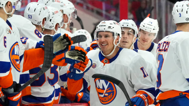 New Jersey Devils Uncompetitive Down the Stretch in 5-2 Preseason Loss to New  York Islanders - All About The Jersey