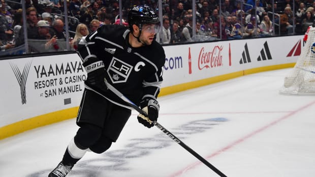 Kopitar scores as Kings hold off Canadiens for 4-2 win - ABC7 Los
