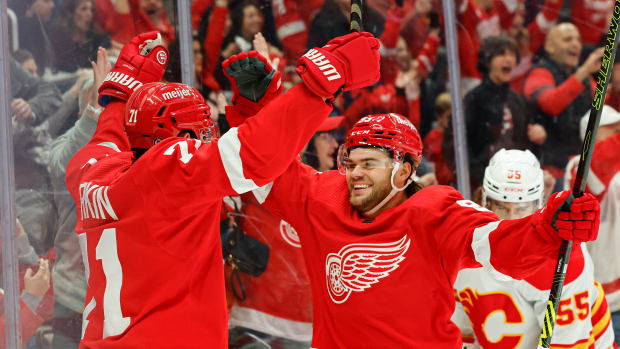 Red Wings observations: Alex DeBrincat scores, but Detroit falls in season  opener - The Athletic