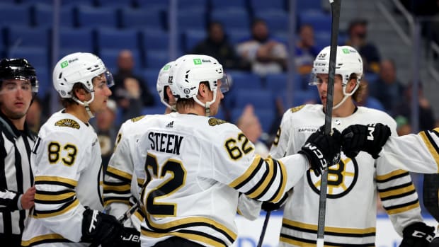 Bruins notebook: Pavel Zacha flourishing in new opportunity