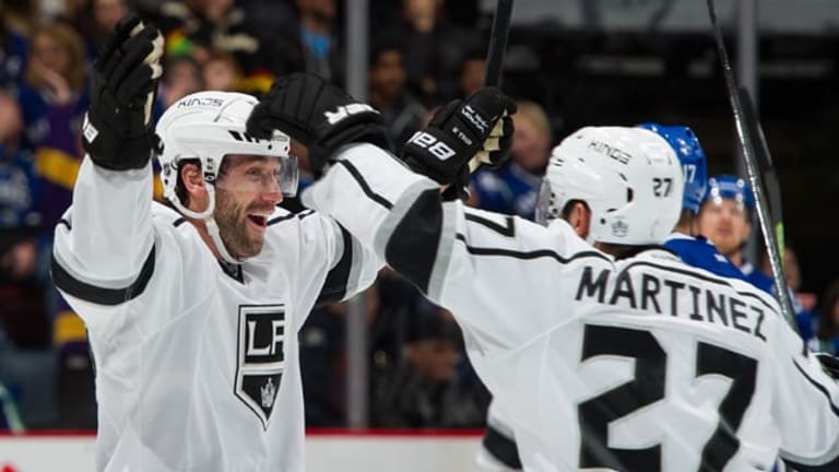 Alec Martinez  La kings hockey, Kings hockey, Los angeles kings