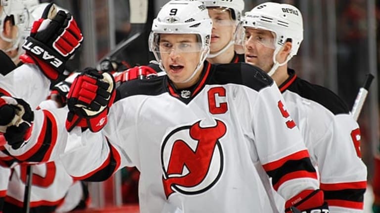 New Jersey Devils: The Pros and Cons of Keeping Zach Parise