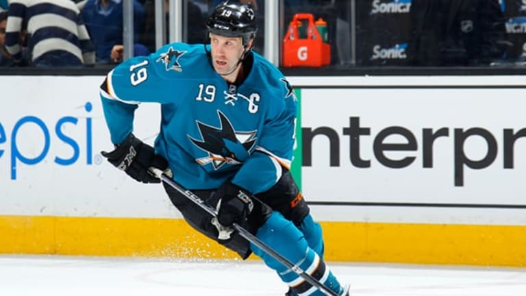NHL -- San Jose Sharks center Joe Thornton talks about handling