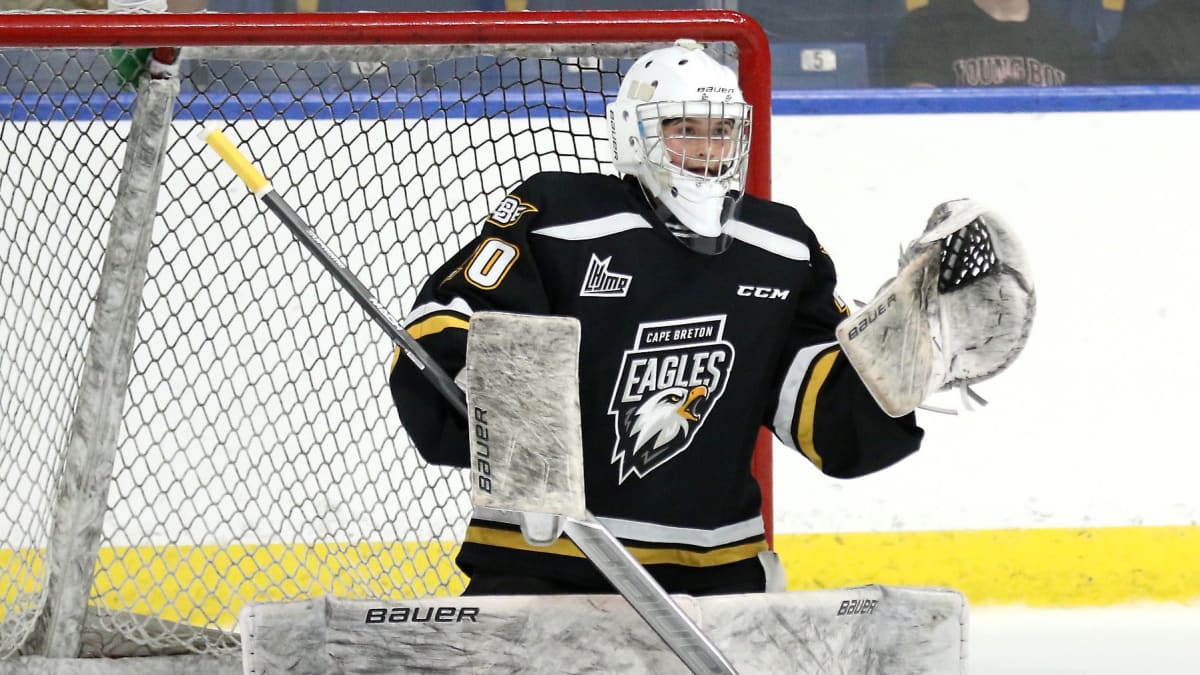 There was definitely a little bit of nerves': Rhyah Stewart becomes first  female to ever wear Cape Breton Eagles jersey in 24-save effort against  Moncton Wildcats