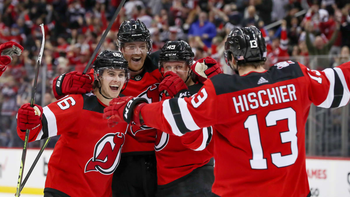Devils' Nico Hischier and the Selke Conversation