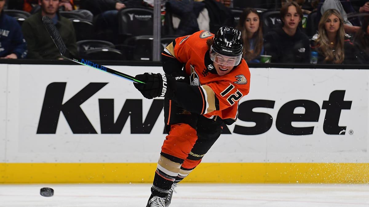Ducks left wing Sonny Milano makes most of his return to the ice – Orange  County Register
