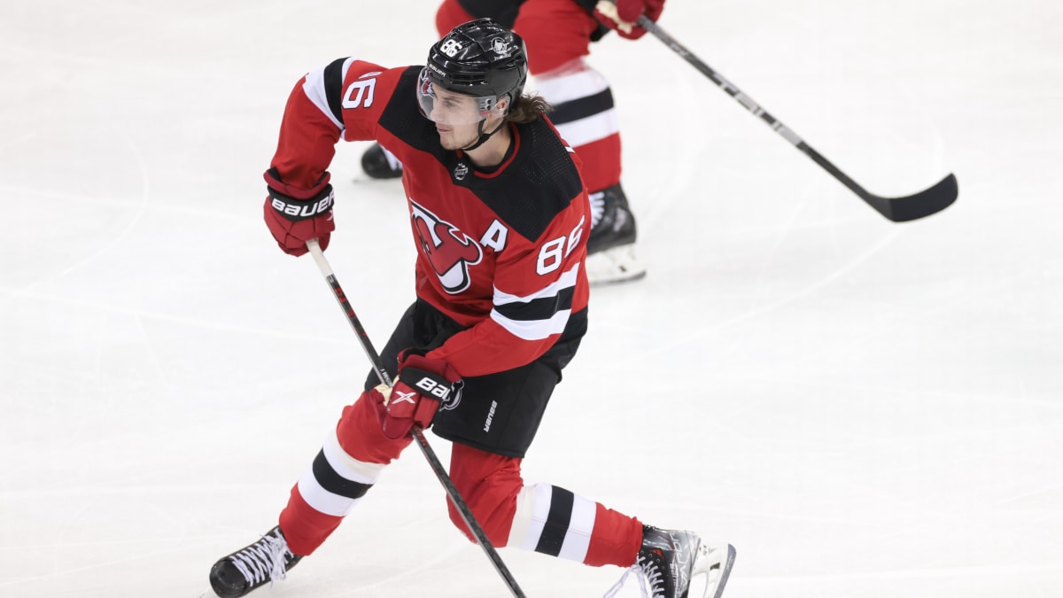 Top pick Hischier hits the ice for first time with Devils