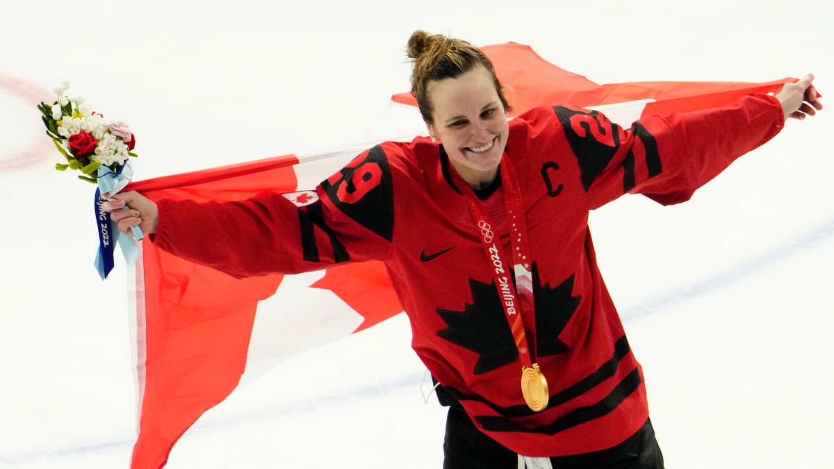 Air Canada on X: Congratulations to Air Canada athlete Marie-Philip Poulin  (@pou29), who's just been named Captain of @TeamCanada's women's hockey  team for @pyeongchang2018! Can't wait to see you lead the team