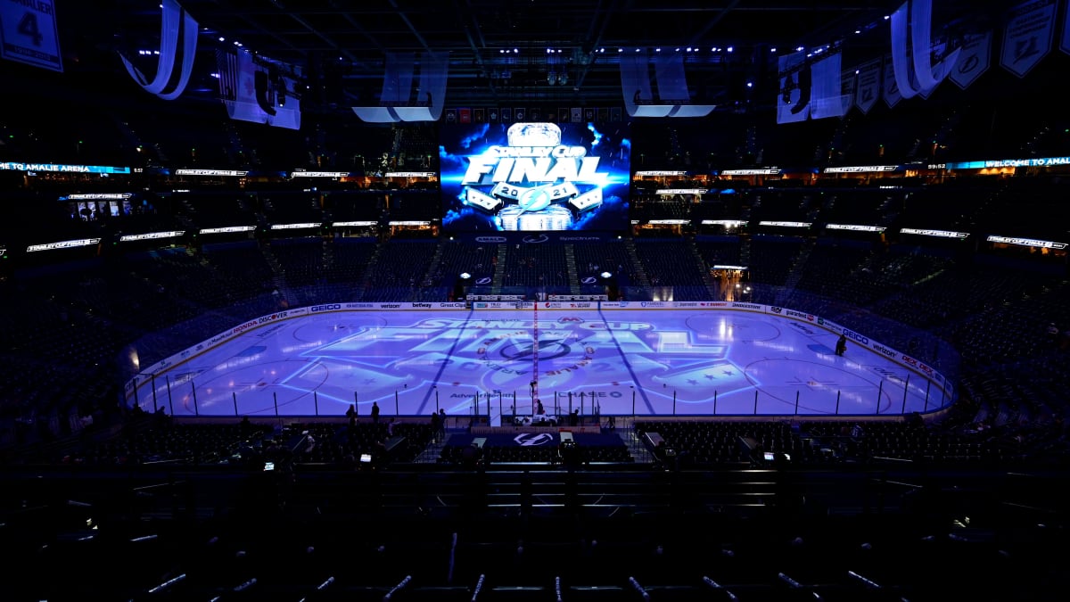 2022 NHL Stadium Series Panoramic Picture - Nashville Predators vs. Tampa  Bay Lightning