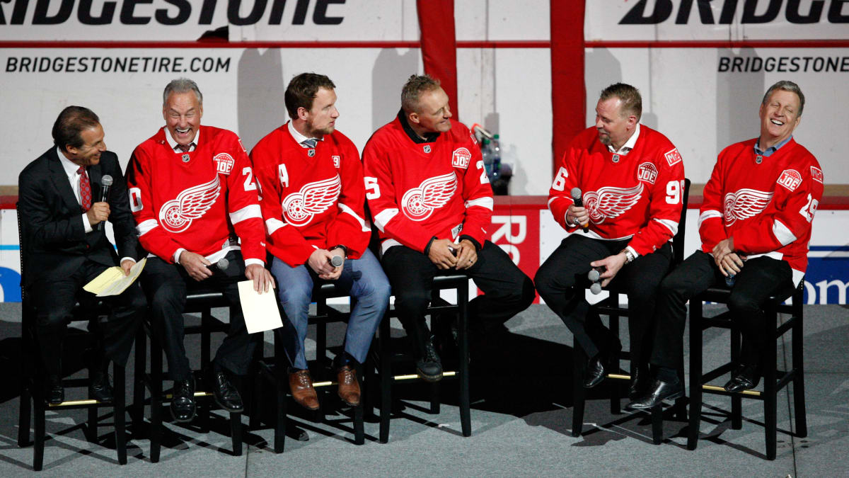 Mike Vernon, who backstopped the Red Wings to the 1997 Stanley Cup