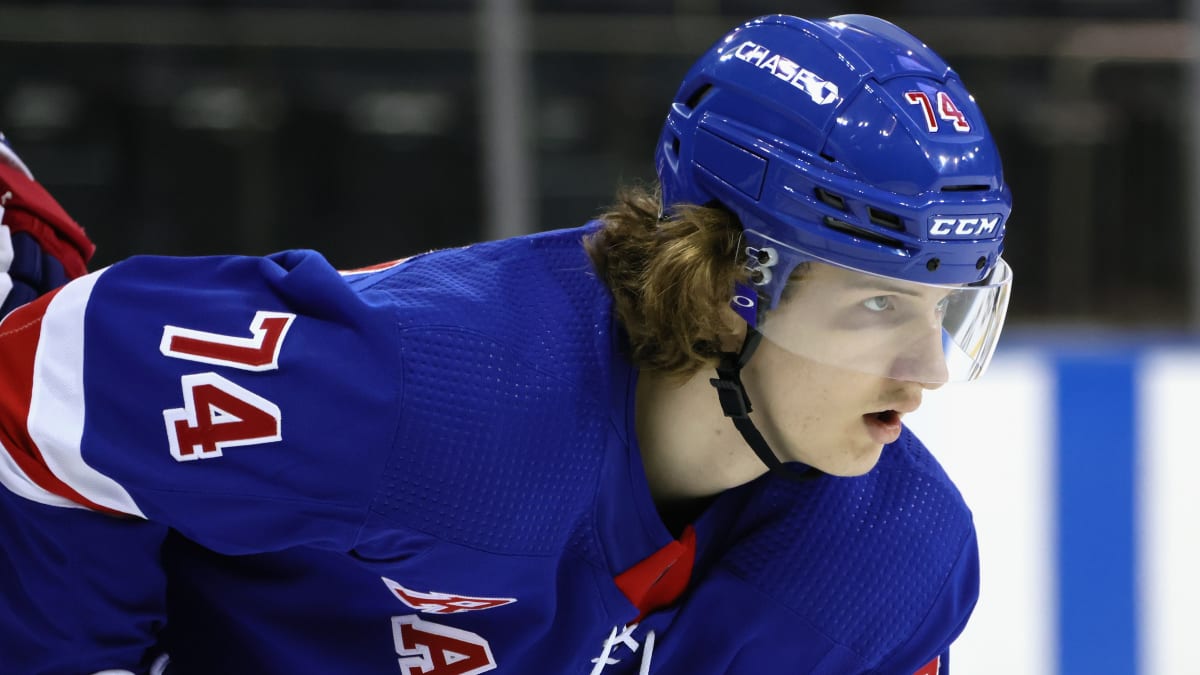 Russian rookie Vitali Kravtsov makes his NHL debut for Rangers vs
