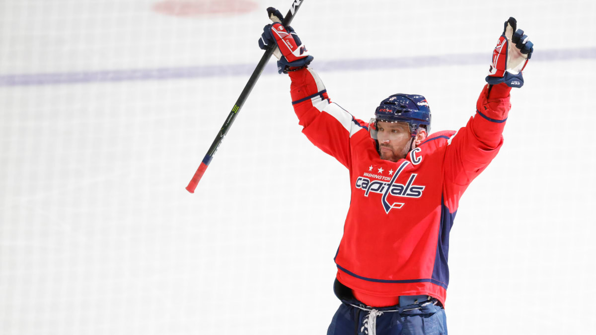 Ovechkin owes Dynamo contract to his mother - Russia Beyond