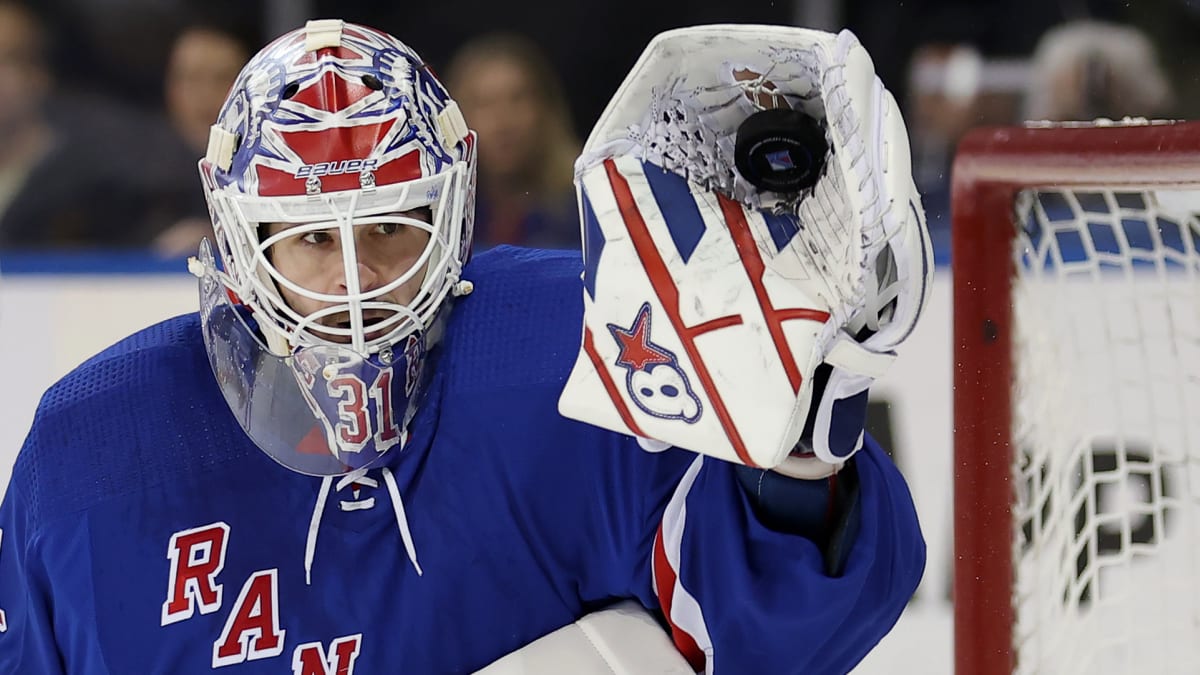 NHL Fantasy Hockey: Early Look at Top 10 Goalies for Next Season