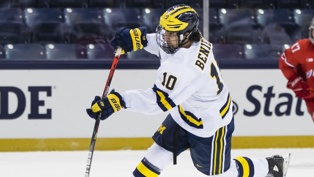 Top prospect Matty Beniers, 19, having 'impressed our staff,' leaves  Michigan Wolverines, signs NHL deal with Seattle Kraken - ESPN