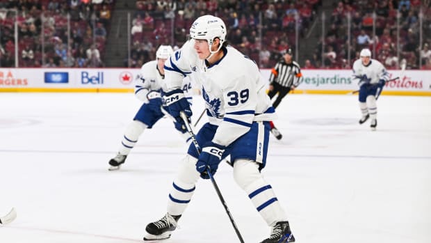 Calle Jarnkrok Returns to Maple Leafs Practice With Non-Playing