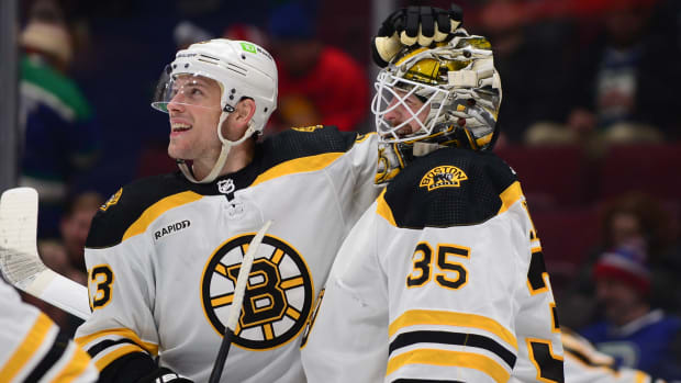 Boston Bruins History: Goalie, Linus Ullmark, Scores Goalie Goal