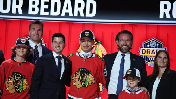 Connor Bedard jersey sales booming among Blackhawks fans, but Bedard sees  himself differently - Chicago Sun-Times