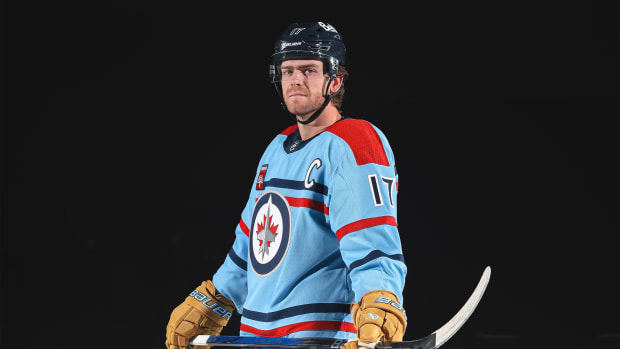 Winnipeg Jets reveal new jersey inspired by Royal Canadian Air Force -  Daily Faceoff