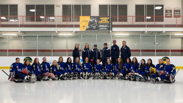 Women's hockey welcomes Whitney – The Oracle