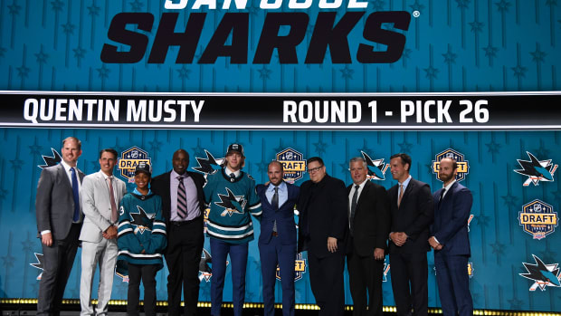 Report: San Jose Sharks new AHL franchise will be the Barracuda – The  Mercury News