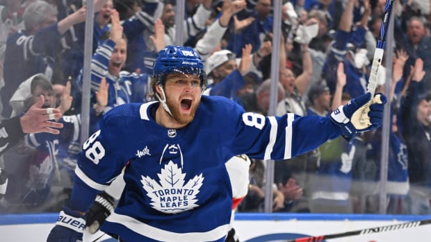 Leafs need a sign from Matthews, Nylander on Canada Day