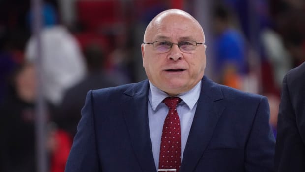 Barry Trotz Relieved as Islanders Coach - The Hockey News