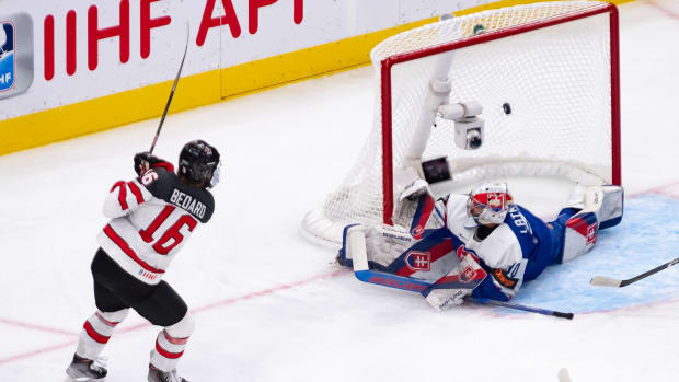 World Juniors: USA tying goal vs. Canada called back on interference