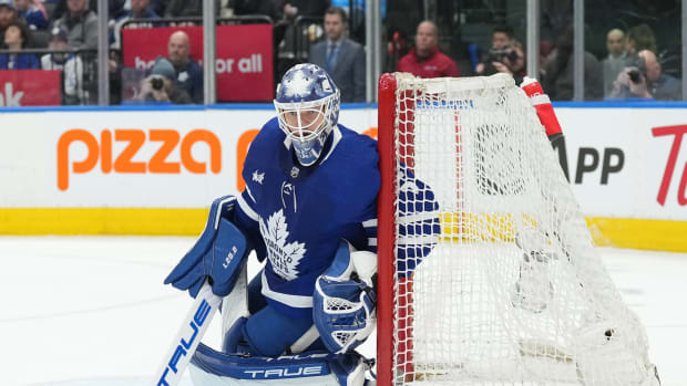 Maple Leafs’ Ilya Samsonov Starts Against Blackhawks, Rasmus Sandin ...