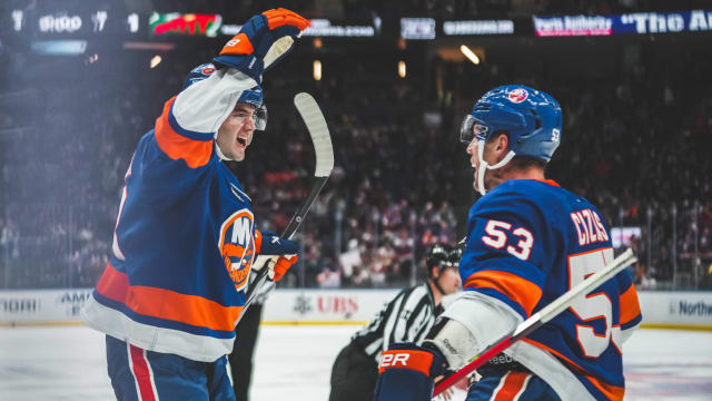 Islanders Struggle to Close Games, Face Criticism for Coaching