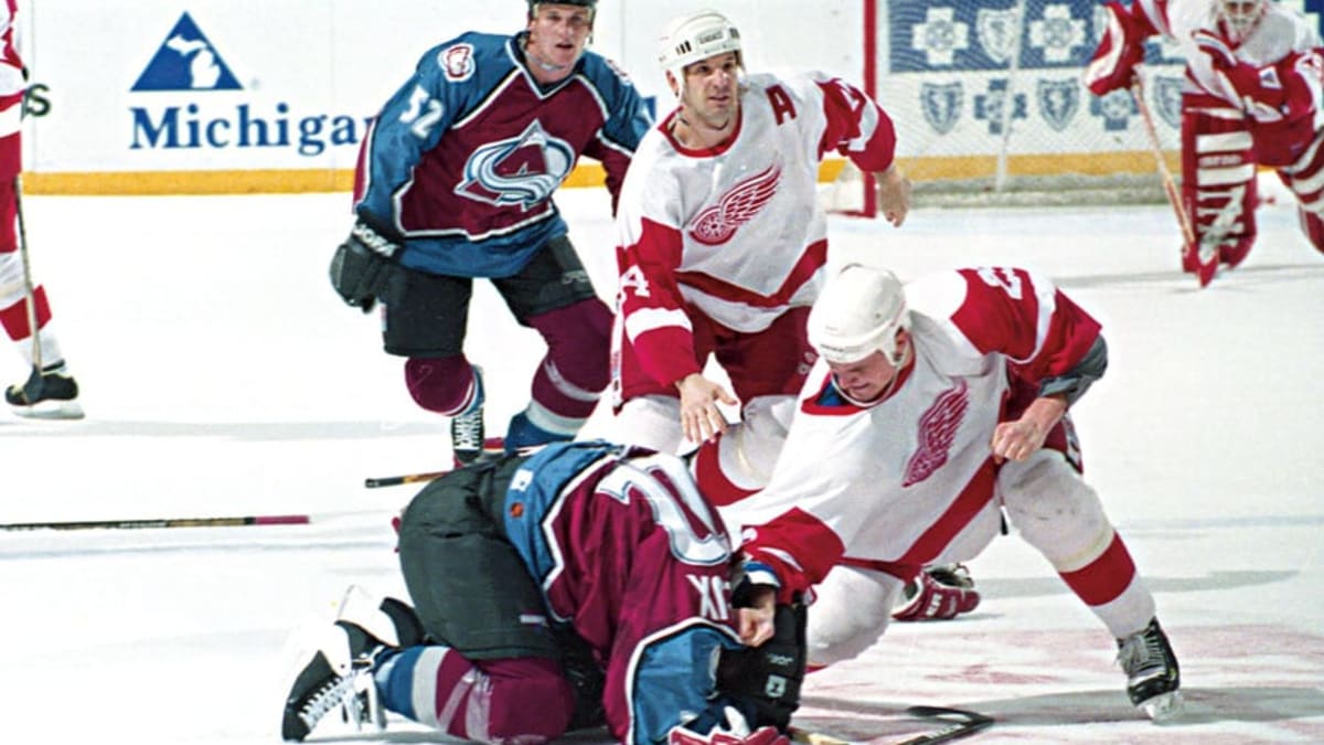 Darren McCarty and Claude Lemieux to hold Red Wings-Avs 'Fight Night' watch  party, Q&A