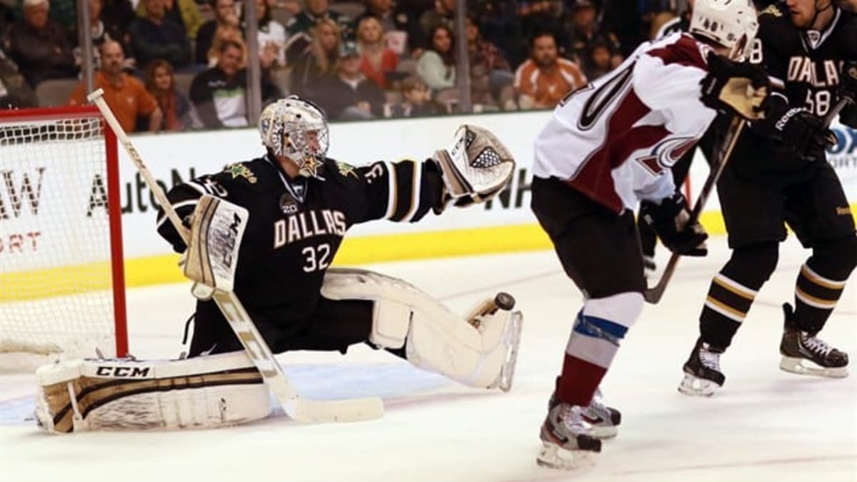 Coach Roy's Colorado Avalanche overcome Jets for fourth straight win, NHL