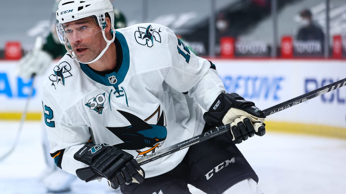 Patrick Marleau Retires from NHL After 23 Seasons - The Hockey News