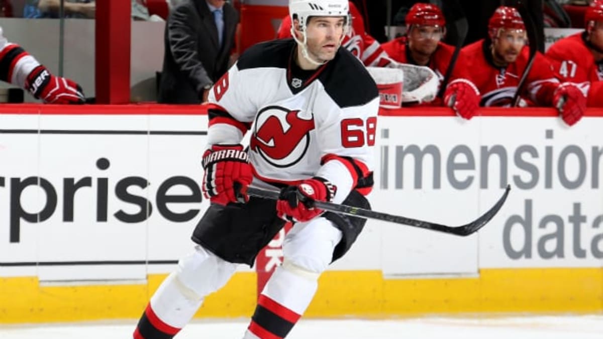Jaromir Jagr moves up career goal list in Devils' win