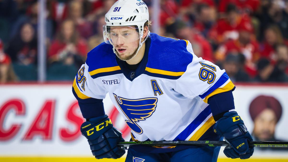 Vladimir Tarasenko's father suddenly passes away - The Hockey News St.  Louis Blues News, Analysis and More