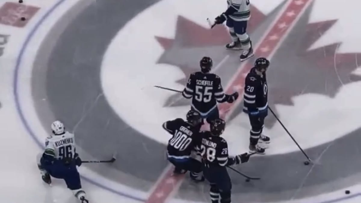 Winnipeg Jets GIF - Winnipeg Jets Hockey - Discover & Share GIFs