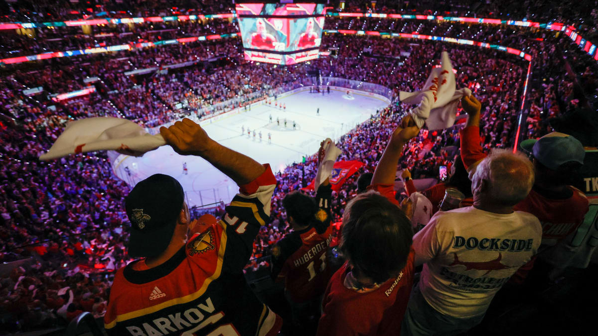 Panthers 2023-24 home games to highlight with single game tickets now on  sale - The Hockey News Florida Panthers News, Analysis and More