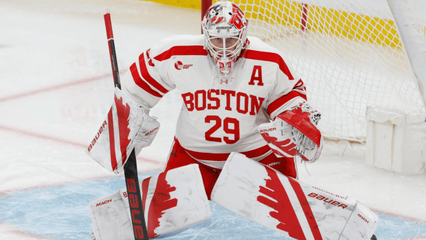 Blackhawks goalie Arvid Söderblom excited to prove himself this year