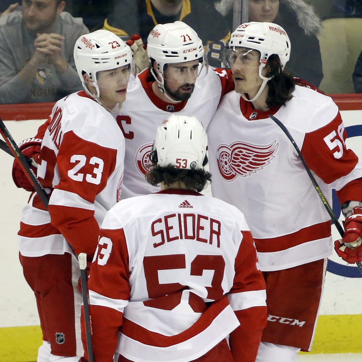 Red Wings make a minor change to their jerseys for 2022-23 season