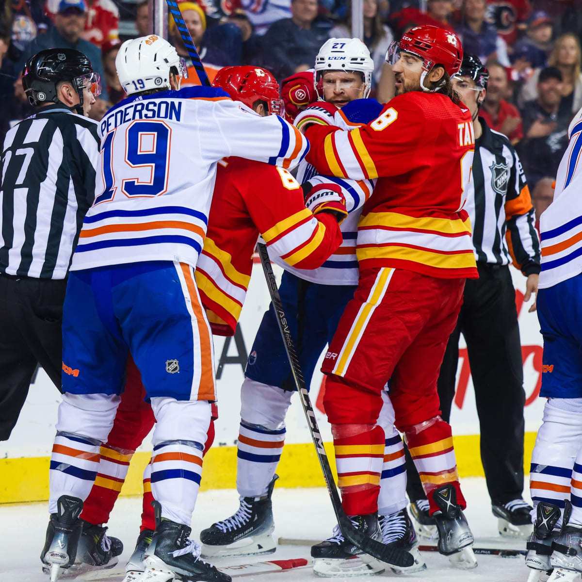 Oilers defeat Flames outdoors in NHL Heritage Classic