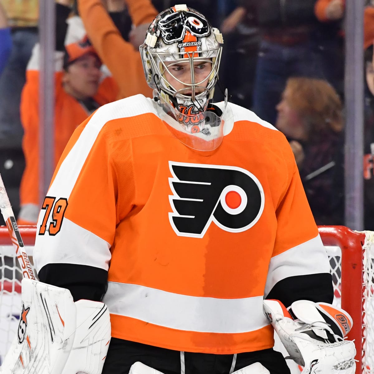Lots of concern' for Flyers' Carter Hart after goalie exits with