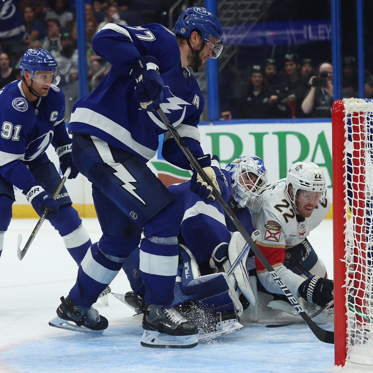 Tampa Bay Lightning Look to Finish Off New York Rangers in Game 6